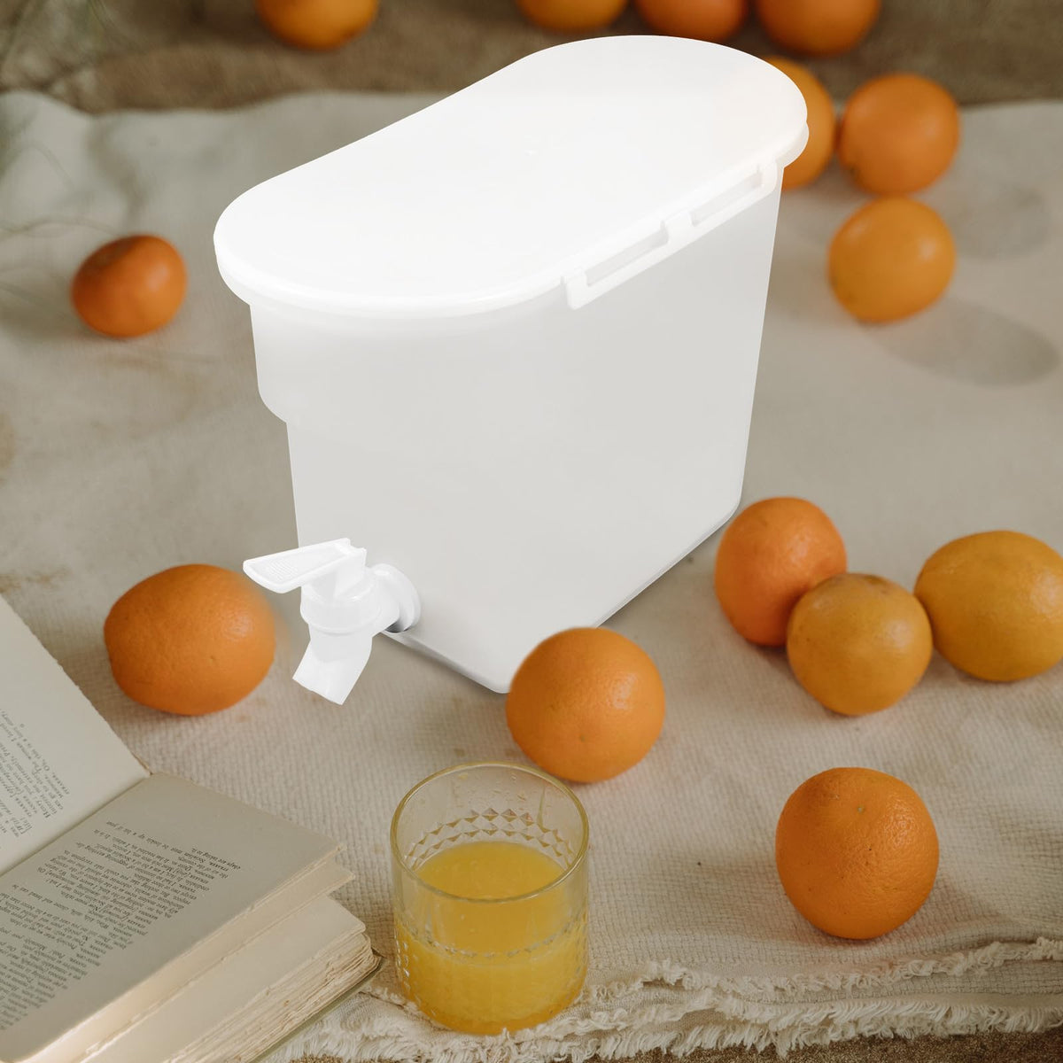 Large-capacity Heat-resistant Pp Cold Water Jug with Faucet M270